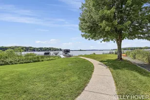 12409 Bayview Dr, Wayland, MI 49348 - Photo 64