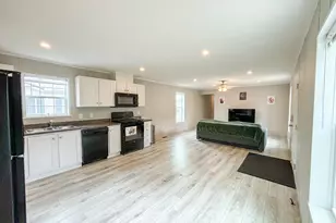69205 Garver Lake Rd, Edwardsburg, MI 49112 - Photo 6
