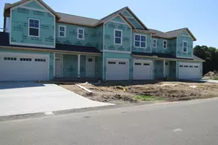6136 Burgess Dr, Spring Lake, MI 49456 - Photo 2