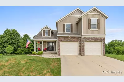 678 Orchard Court NE, Rockford, MI 49341 - Photo 2