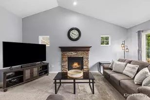 678 Orchard Ct NE, Rockford, MI 49341 - Photo 4