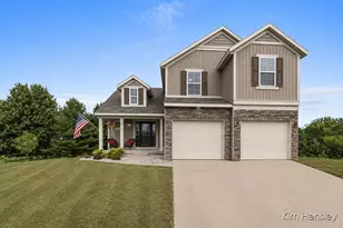 678 Orchard Ct NE, Rockford, MI 49341 - Photo 1