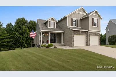 678 Orchard Court NE, Rockford, MI 49341 - Photo 2
