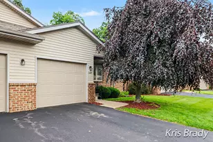 1005 Ironwood Cir NW, Grand Rapids, MI 49534 - Photo 2