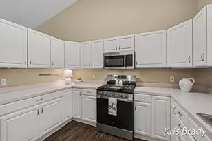 1005 Ironwood Cir NW, Grand Rapids, MI 49534 - Photo 4