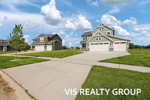 10468 Poppy Ln, Allendale, MI 49401 - Photo 2