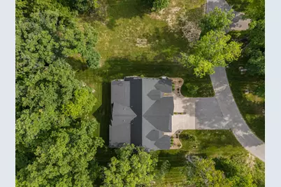 1222 Lochaven Circle, Hillsdale, MI 49242 - Photo 14