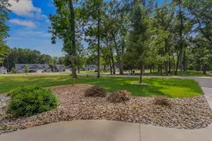1222 Lochaven Cir, Hillsdale, MI 49242 - Photo 6