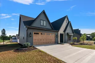 3409 Broadleaf Ln, Jenison, MI 49428 - Photo 4