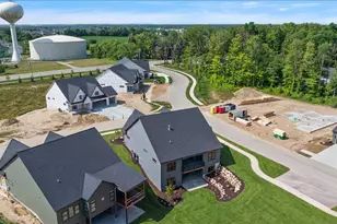 3409 Broadleaf Ln, Jenison, MI 49428 - Photo 86