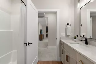 3409 Broadleaf Ln, Jenison, MI 49428 - Photo 58