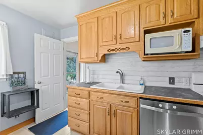 701 Fowler Street, Muskegon, MI 49445 - Photo 10