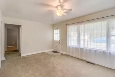 79 S Cedar Avenue, Battle Creek, MI 49037 - Photo 8