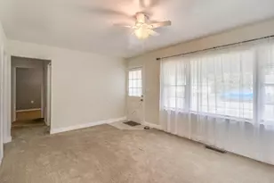 79 S Cedar Ave, Battle Creek, MI 49037 - Photo 8