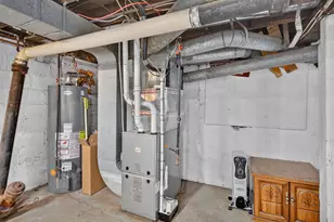 916 Lincoln St, Jackson, MI 49202 - Photo 40