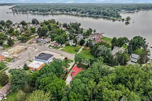1130 S Shore Dr, Holland, MI 49423 - Photo 24