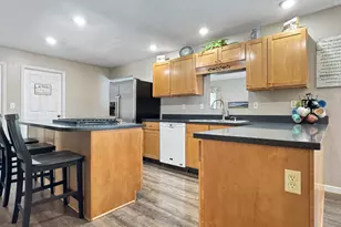 402 Indiana Ave, Cadillac, MI 49601 - Photo 12