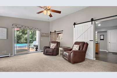 402 Indiana Avenue, Cadillac, MI 49601 - Photo 18