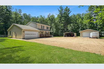 402 Indiana Avenue, Cadillac, MI 49601 - Photo 2