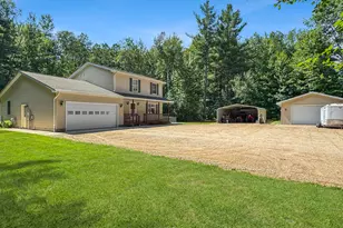 402 Indiana Ave, Cadillac, MI 49601 - Photo 2