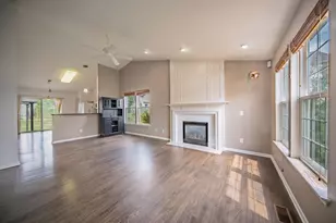 6261 Maplehurst Dr, Ypsilanti, MI 48197 - Photo 8
