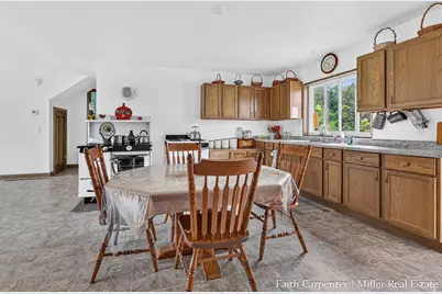 3062 W Cloverdale Road, Delton, MI 49046 - Photo 6