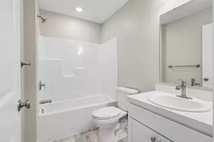 6596 Bellflower Dr SW, Zeeland, MI 49464 - Photo 24