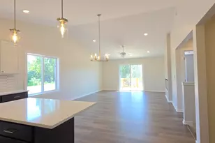 6596 SW Bellflower Dr SW, Zeeland, MI 49464 - Photo 4