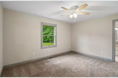 990 Centennial Avenue, Ypsilanti, MI 48198 - Photo 20
