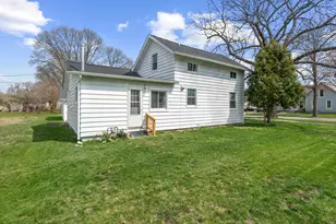 244 Cass St, Dundee, MI 48131 - Photo 26