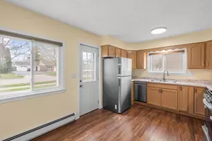 244 Cass St, Dundee, MI 48131 - Photo 8