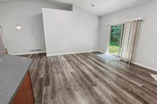934 Wright Ln, Milan, MI 48160 - Photo 6