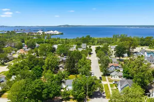 1889 Robinson St, Muskegon, MI 49441 - Photo 40