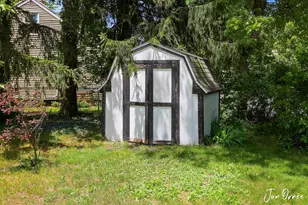 1889 Robinson St, Muskegon, MI 49441 - Photo 34