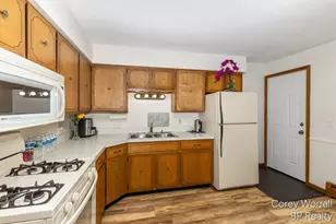 686 Andover St SE, Grand Rapids, MI 49548 - Photo 8
