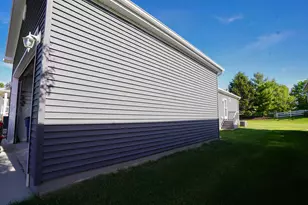 5624 KINGSLEY DR, Rockford, MI 49341 - Photo 28