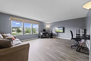5887 Strawberry Cir, Commerce Township, MI 48382 - Photo 50