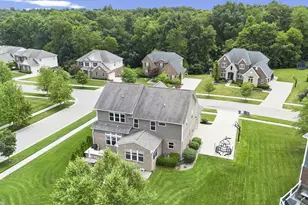 5887 Strawberry Cir, Commerce Township, MI 48382 - Photo 62