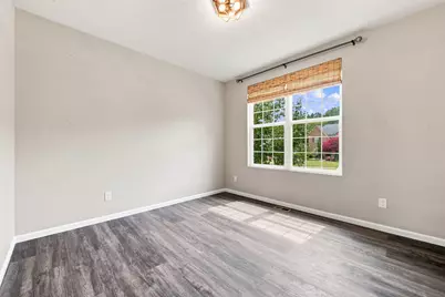 5887 Strawberry Circle, Commerce Township, MI 48382 - Photo 16