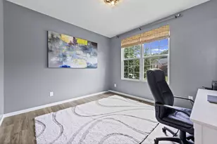 5887 Strawberry Cir, Commerce Township, MI 48382 - Photo 18