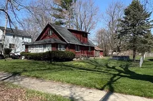 204 W Berry Ave, Lansing, MI 48910 - Photo 4