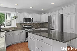 3480 Meadow Grove Dr SE, Kentwood, MI 49512 - Photo 12
