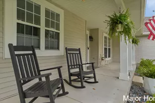 3480 Meadow Grove Dr SE, Kentwood, MI 49512 - Photo 4