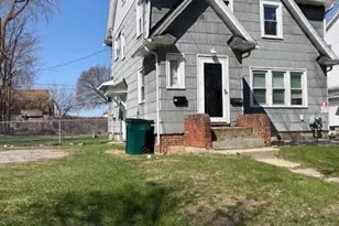 1006 S Pennsylvania Ave, Lansing, MI 48912 - Photo 2