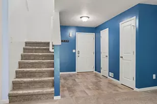 31550 Pine Ridge Cir, Lawton, MI 49065 - Photo 4