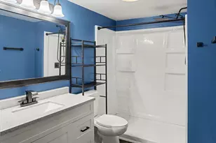 31550 Pine Ridge Cir, Lawton, MI 49065 - Photo 24