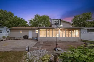 5077 Madison Ave SE, Kentwood, MI 49548 - Photo 8