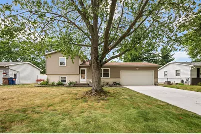 5077 Madison Avenue SE, Kentwood, MI 49548 - Photo 1
