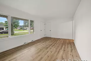 1288 Aspacia St, Muskegon, MI 49445 - Photo 6