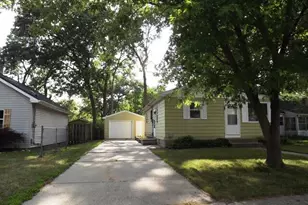 3751 Michael Ave SW, Wyoming, MI 49509 - Photo 2